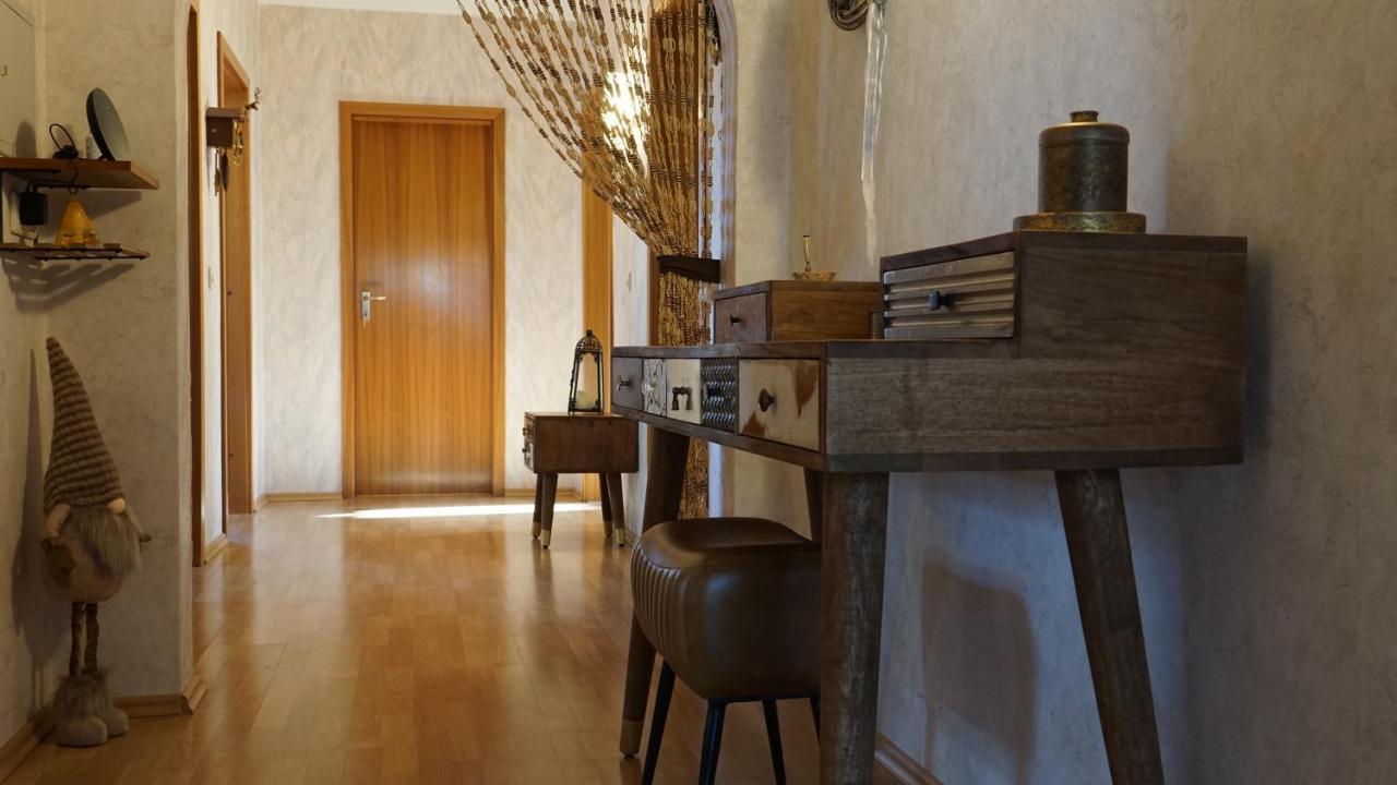 Großzügige Wohnung mit Terrasse und Gartenzugang. Bindlach Exterior foto