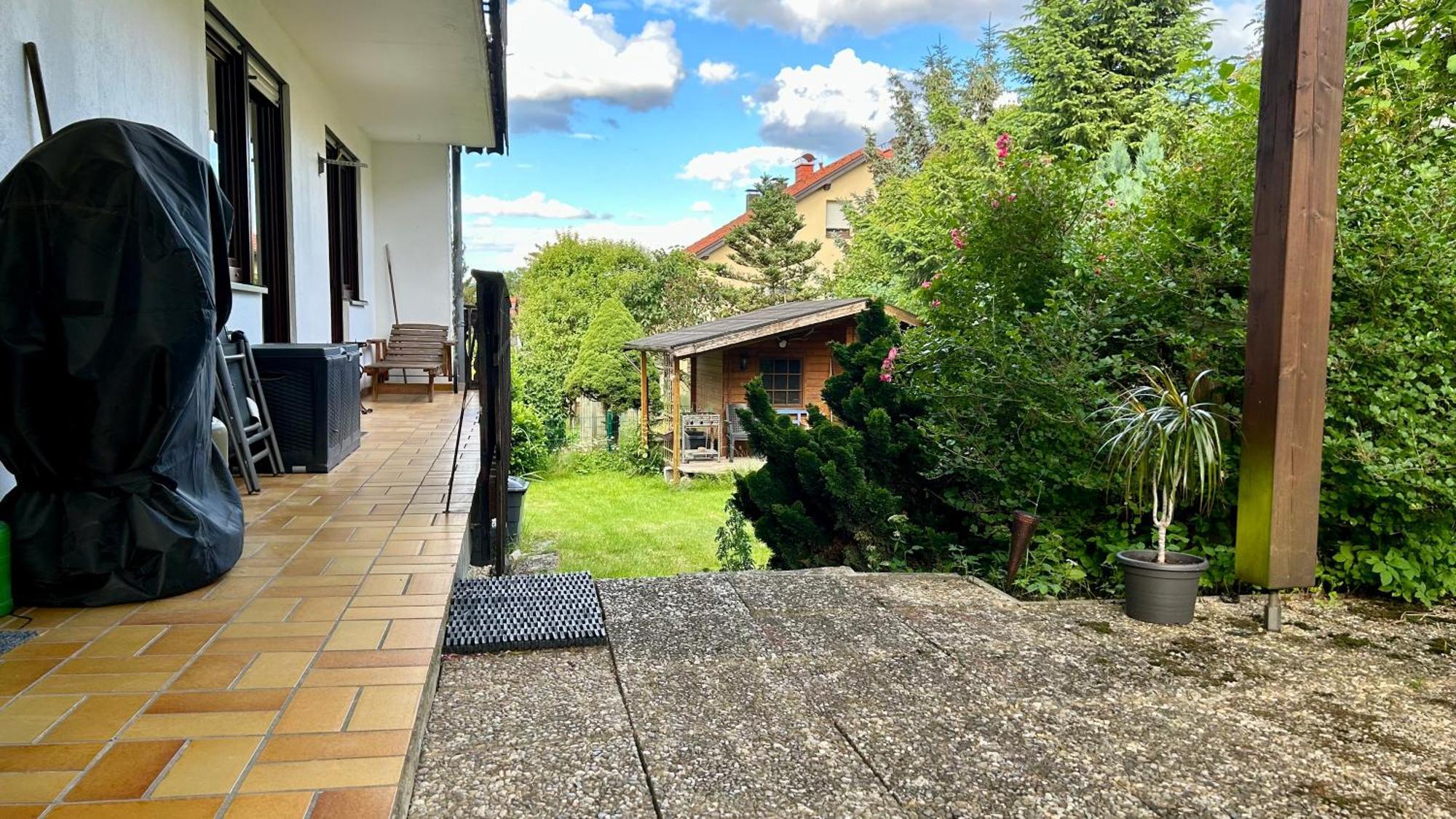 Großzügige Wohnung mit Terrasse und Gartenzugang. Bindlach Exterior foto
